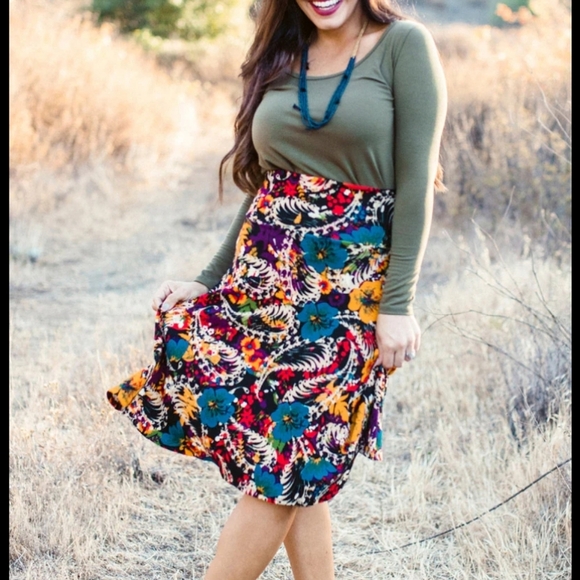 Lularoe azure skirt New - Picture 6 of 6